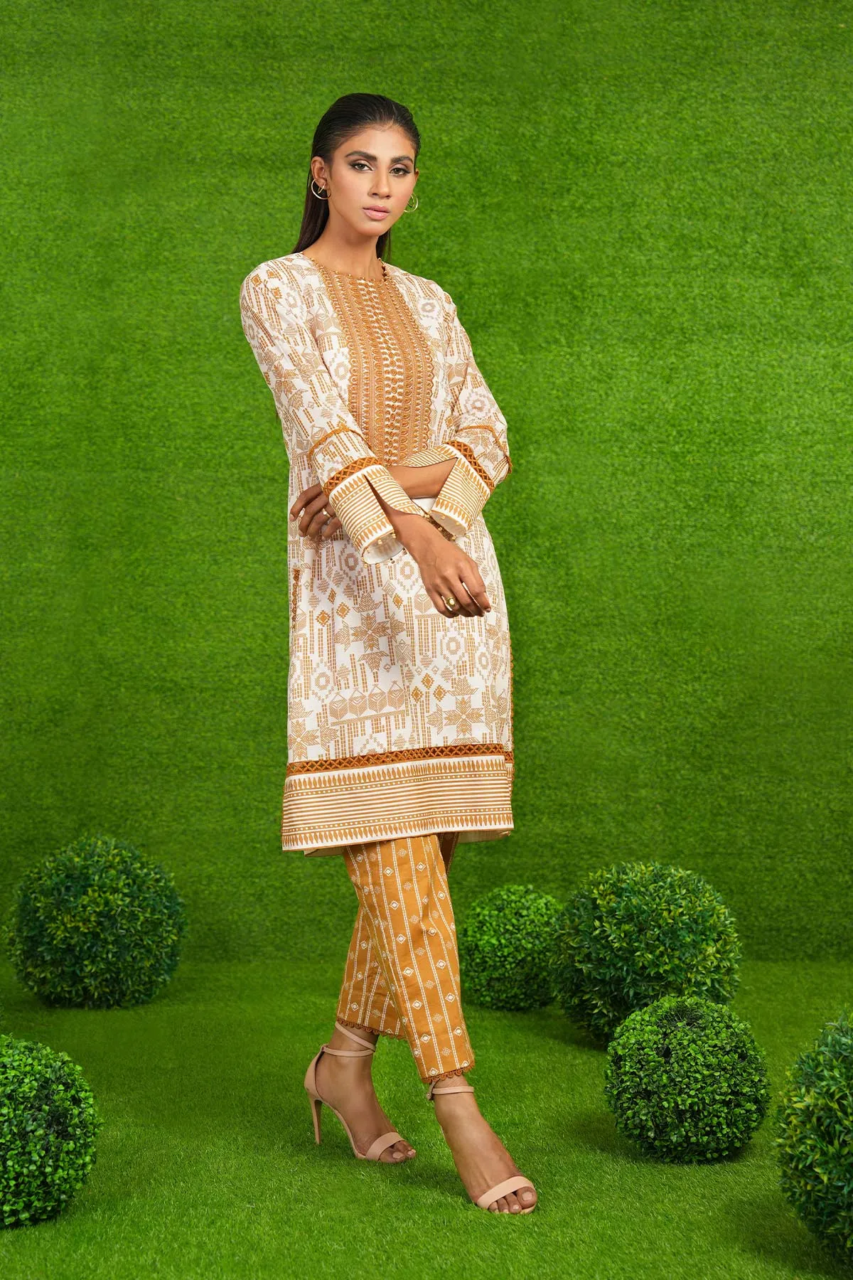 2 Pc Embroidered Lawn Suit With Cambric Trouser