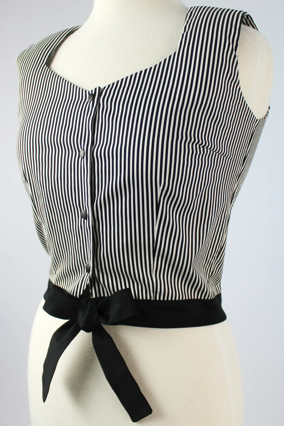 A Stripe Love Affair - Striped Knot Top #SLA