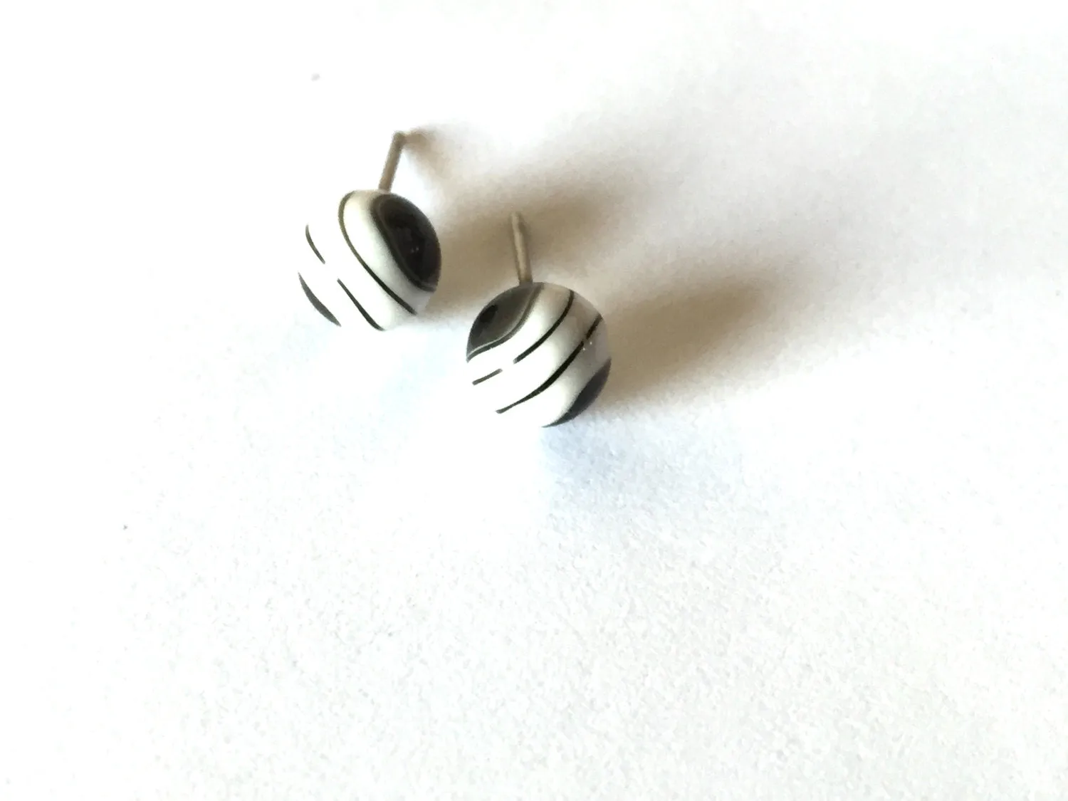 Black and White Marbled 8mm Stud Earrings