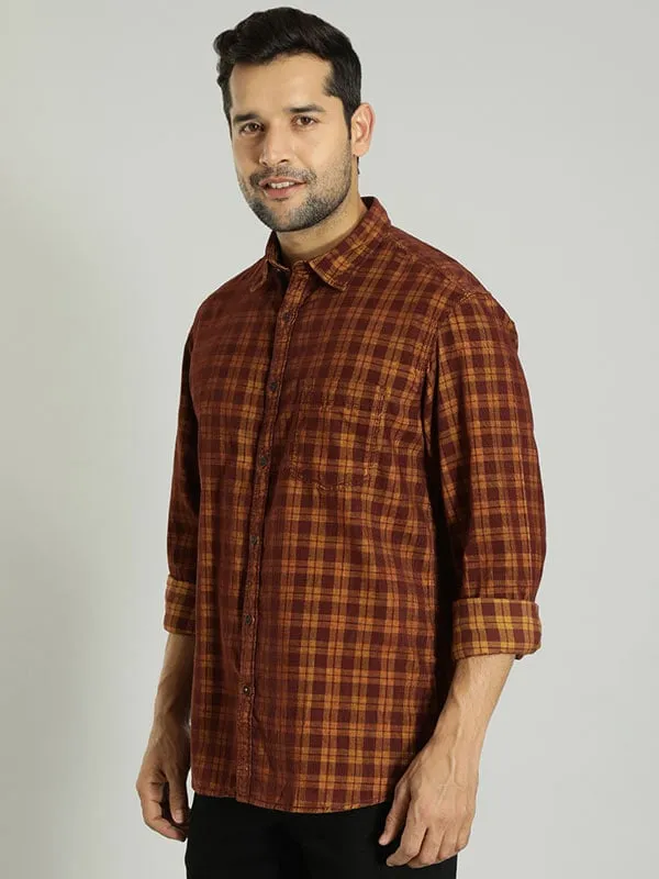 Men Checked Full Sleeve Cotton Blend Shirt