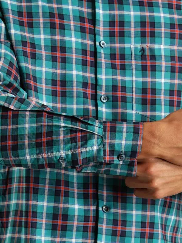 Men Checked Full Sleeve Cotton Blend Shirt