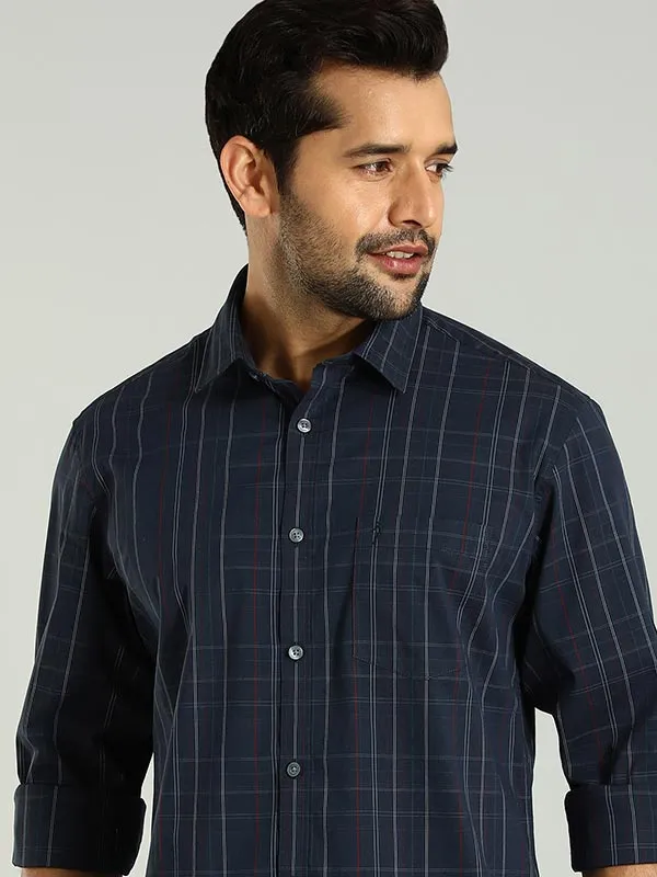 Men Checked Full Sleeve Cotton Blend Shirt