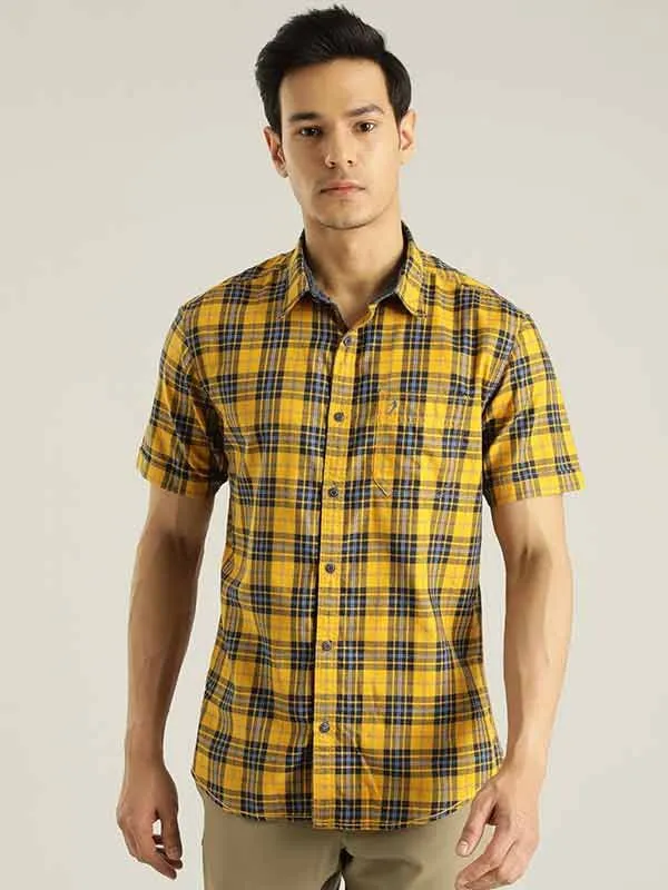 Men Checked Half Sleeve Cotton Blend Shirt