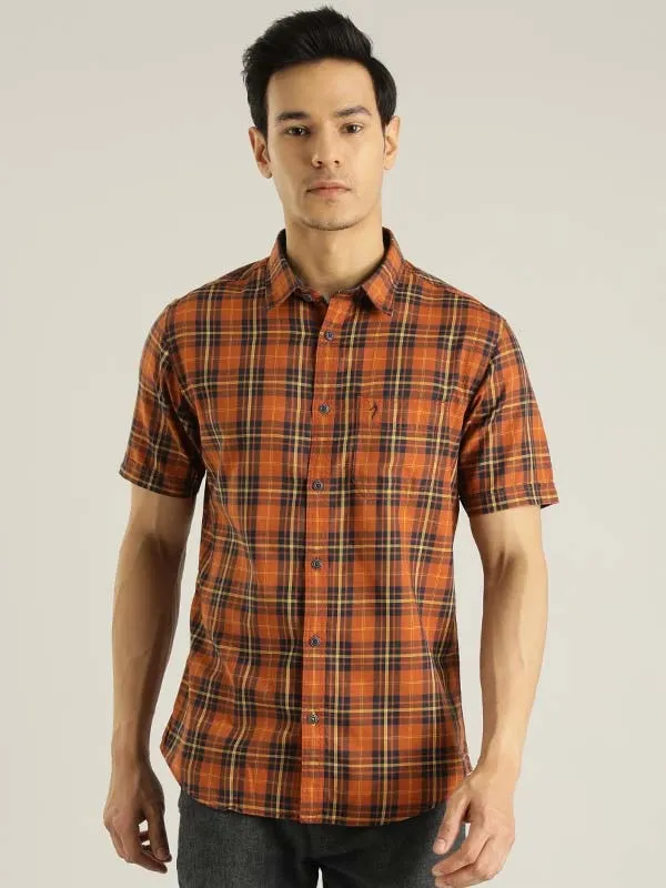 Men Checked Half Sleeve Cotton Blend Shirt