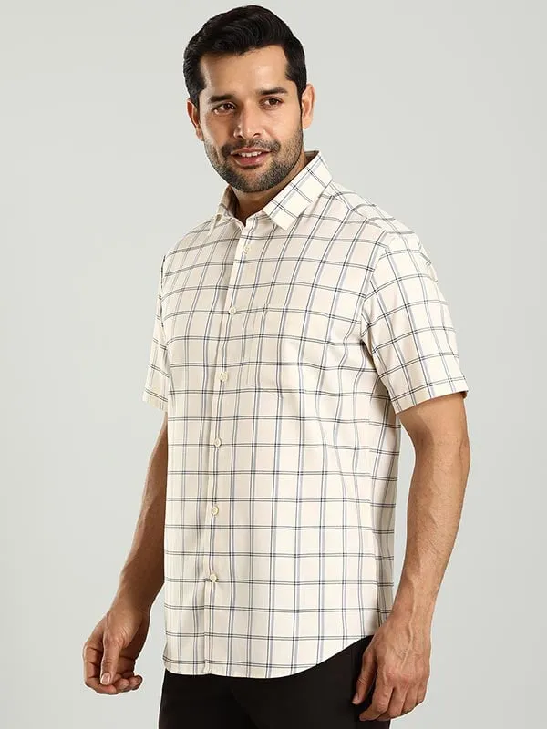 Men Checked Half Sleeve Cotton Shirt