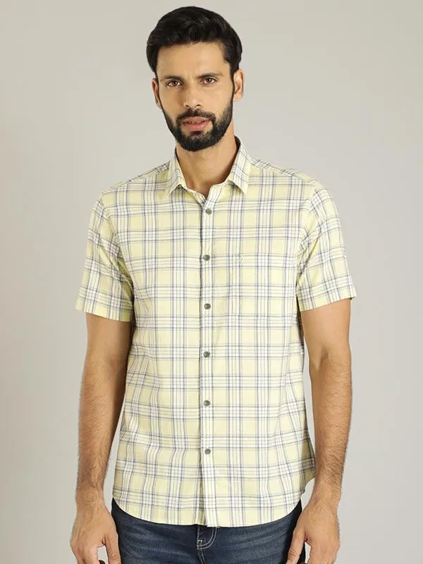 Men Checked Half Sleeve Cotton Shirt