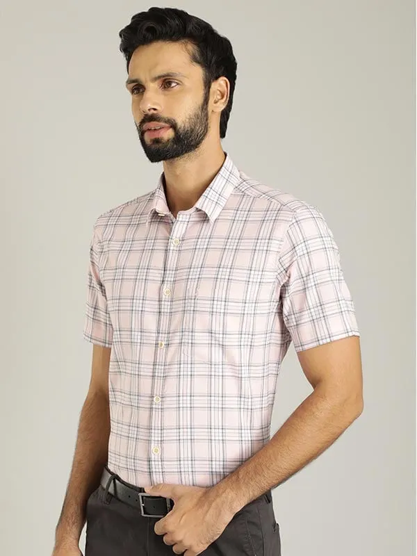 Men Checked Half Sleeve Cotton Shirt