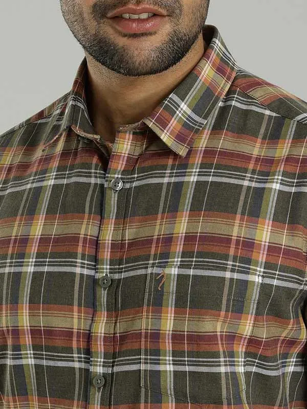 Men Checked Half Sleeve Cotton Shirt