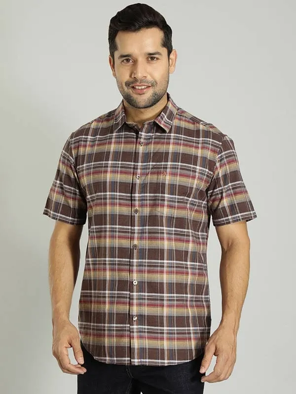 Men Checked Half Sleeve Cotton Shirt