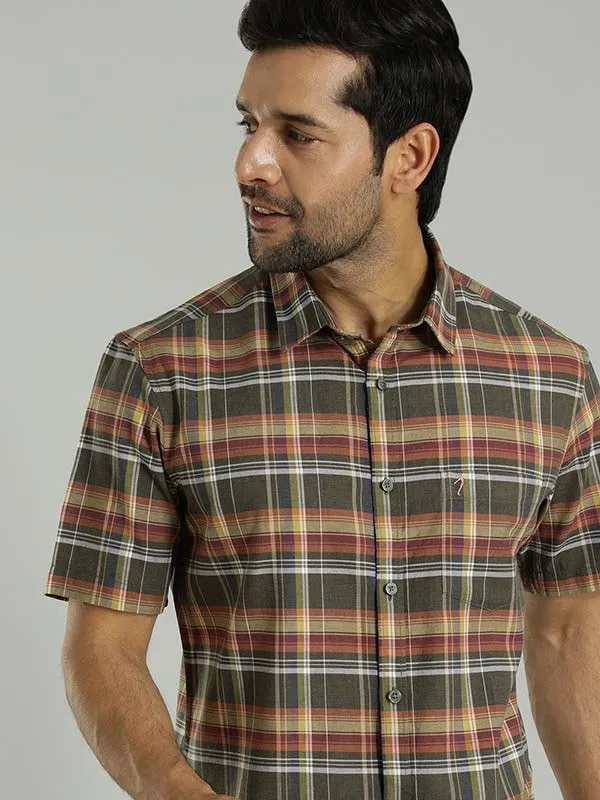 Men Checked Half Sleeve Cotton Shirt