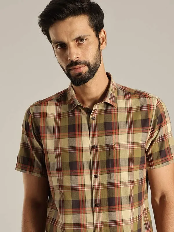 Men Checked Half Sleeve Cotton Shirt