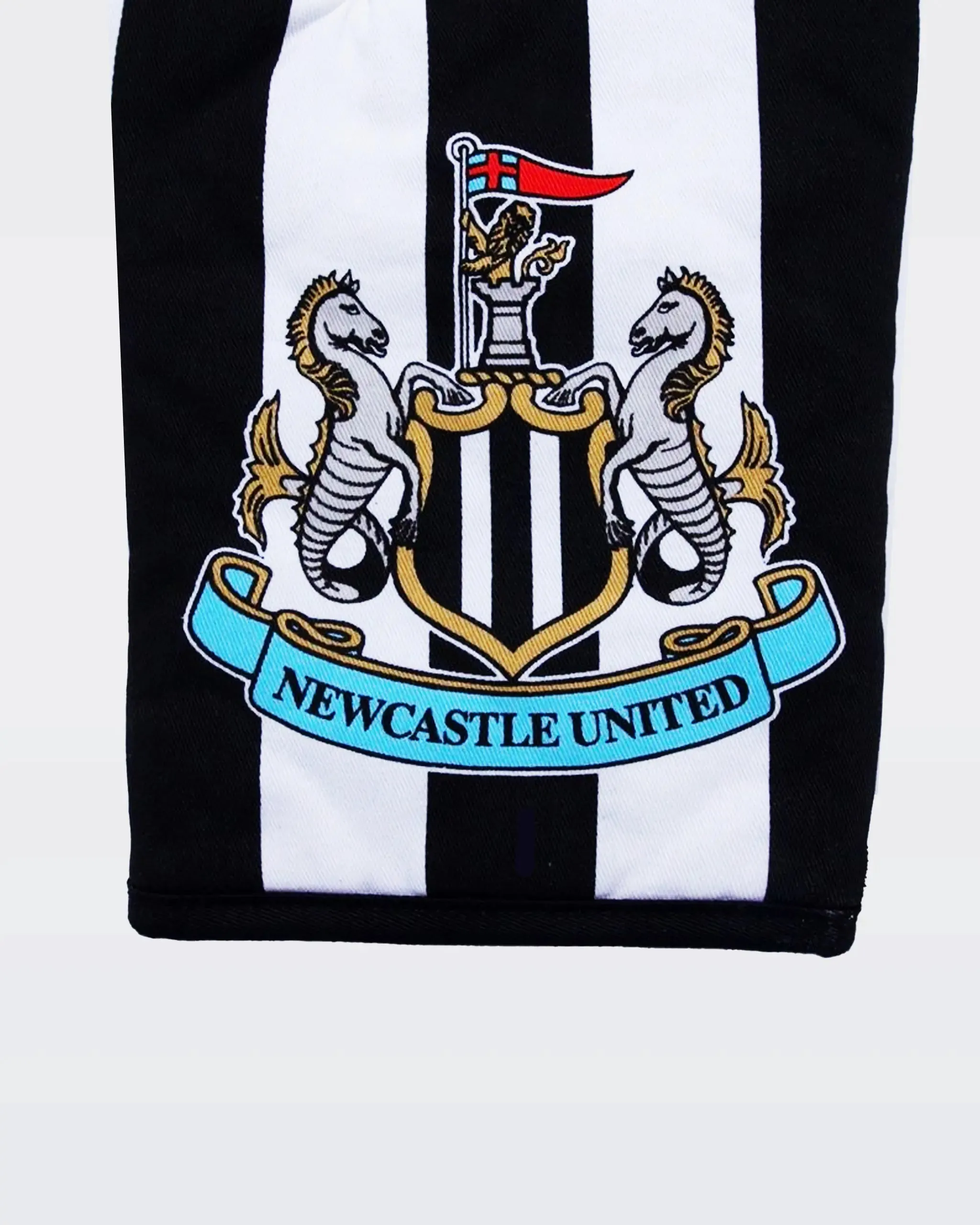 Newcastle United Apron & Oven Mitt