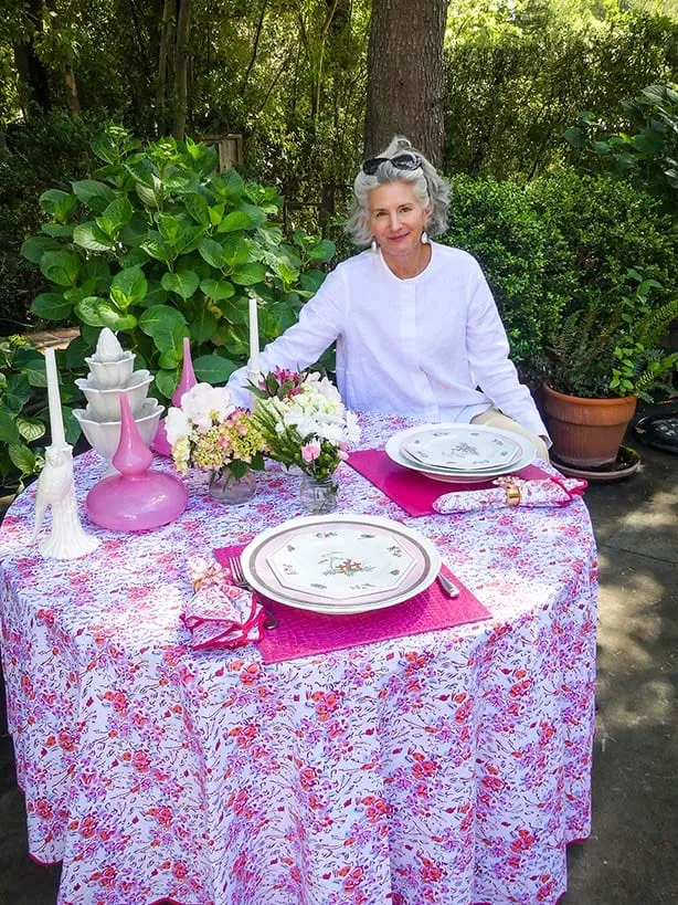 Pink Floral Scalloped Tablecloth