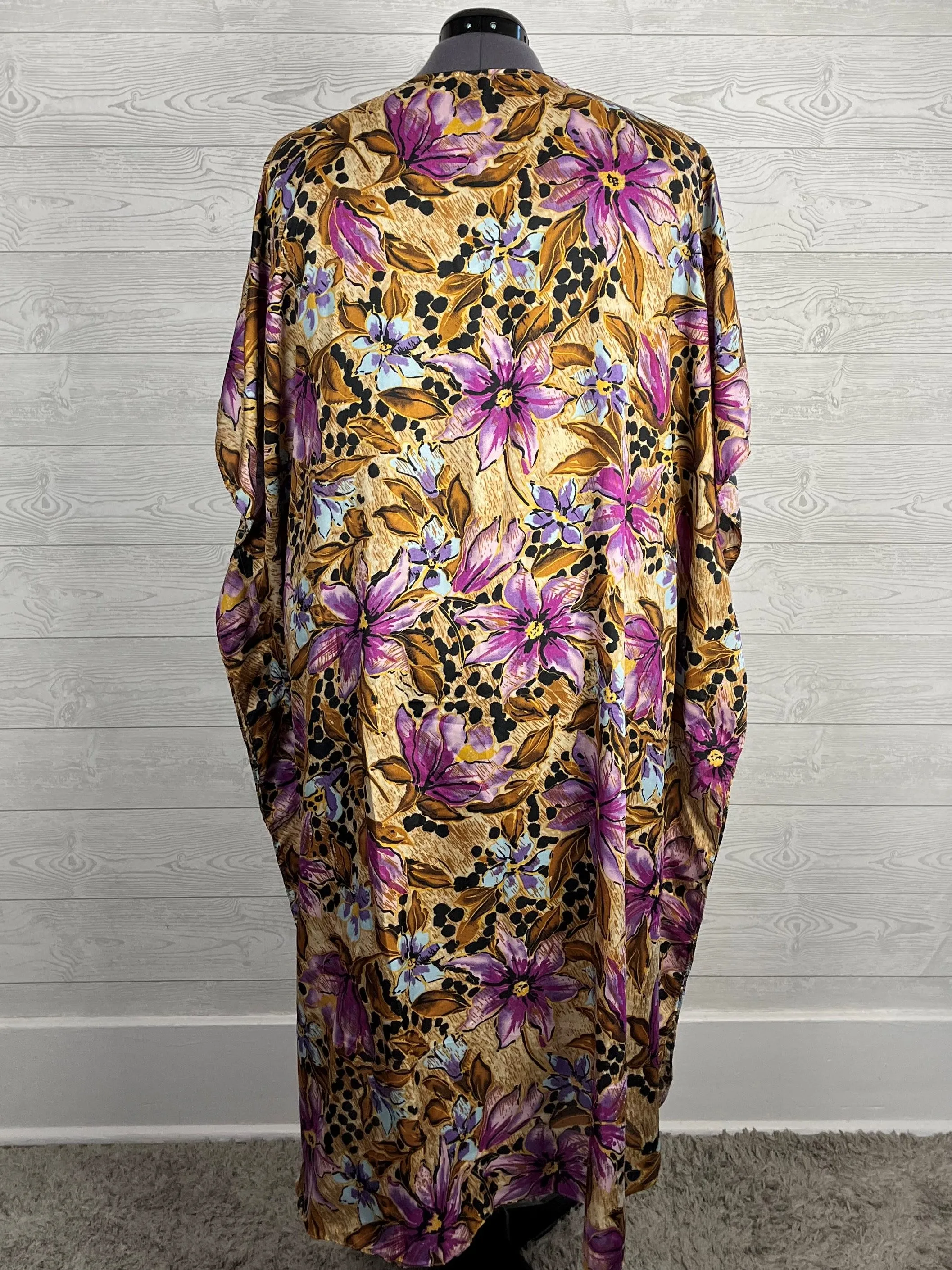 Winlar Size Open Brown & Purple Floral Caftan NWT